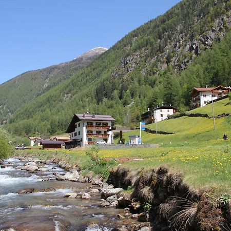 B&B Cicolini Rabbi Exteriér fotografie