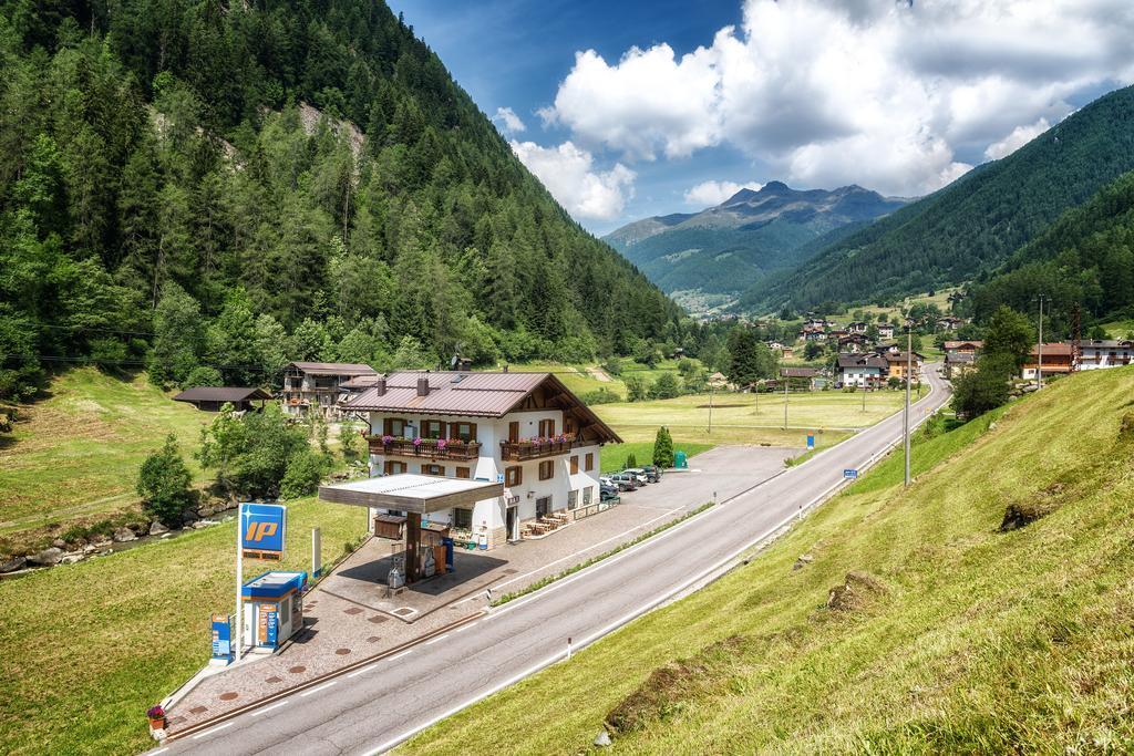B&B Cicolini Rabbi Exteriér fotografie